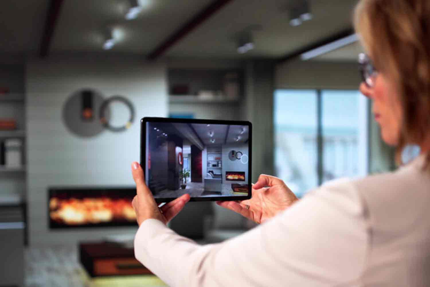 How to Personalize Listings and Attract High-Net-Worth Buyers